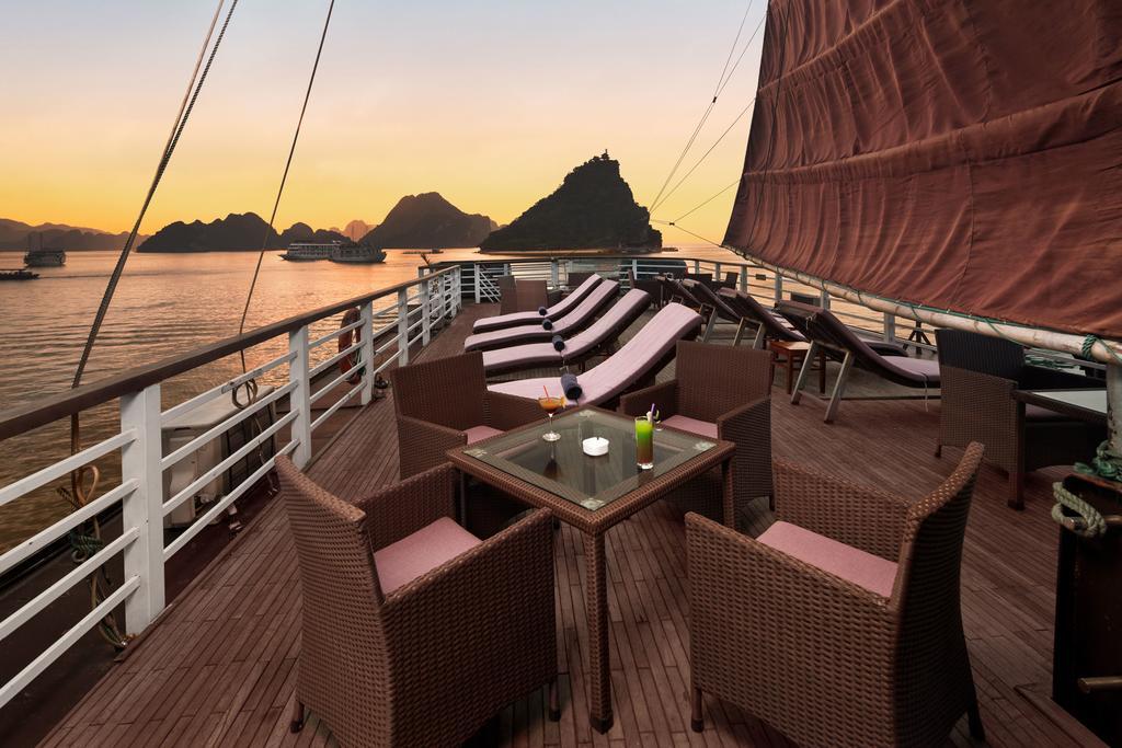 Готель Halong Glory Legend Cruise Халонг Екстер'єр фото