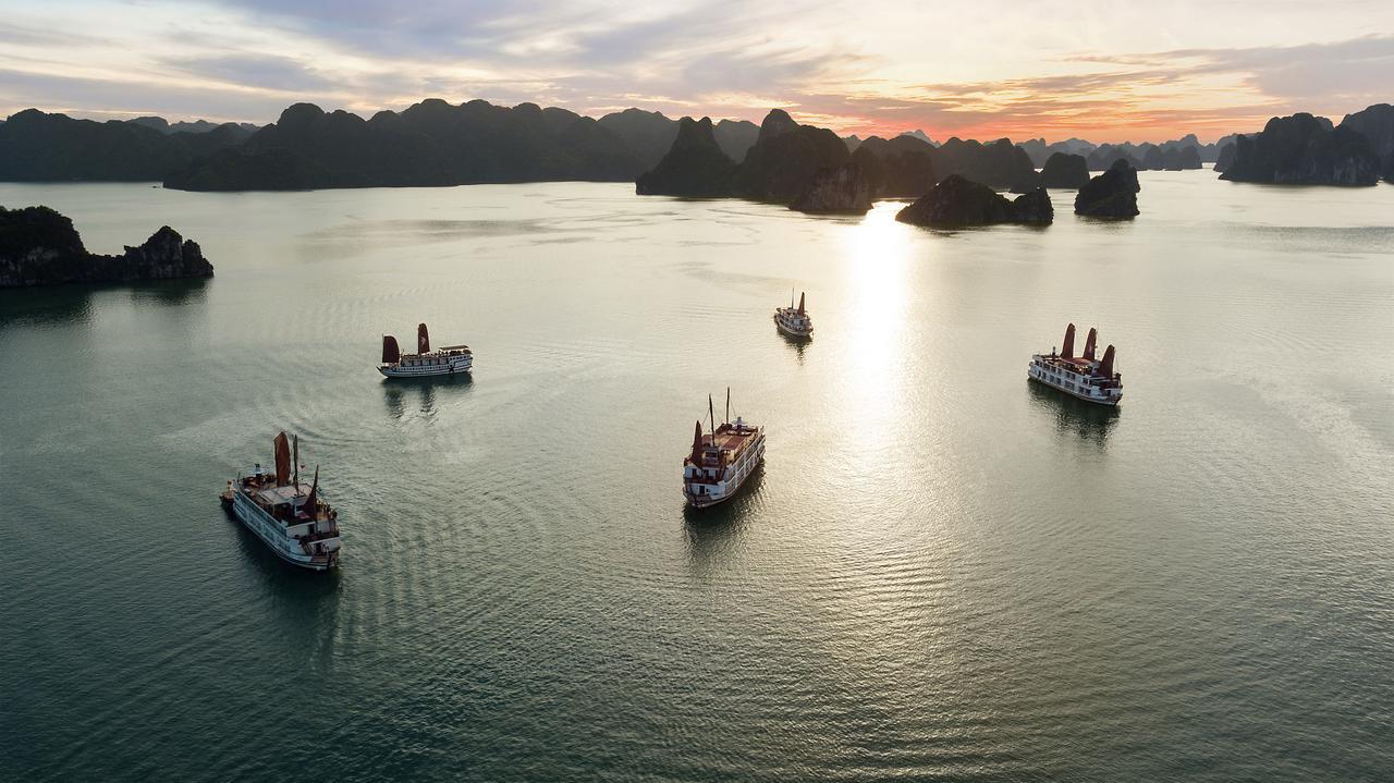 Готель Halong Glory Legend Cruise Халонг Екстер'єр фото